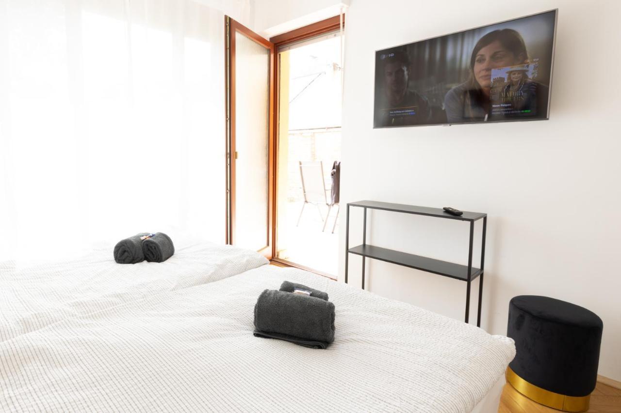 Lahn-Living I - Modernes Design - Privater Garten - Zentrale Lage Nahe Rhein Und Martinsburg ラーンシュタイン エクステリア 写真